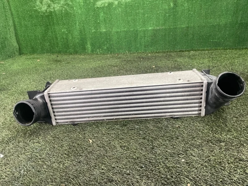 Интеркулер BMW X1 2013 17517624146 E84 N20B20A