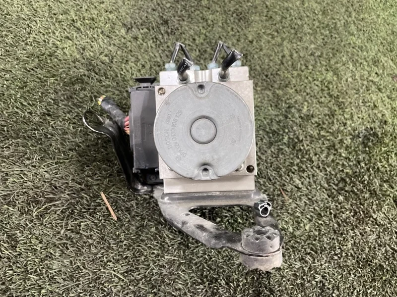 Блок ABS BMW X5 2012 6854055 E70 N57D30