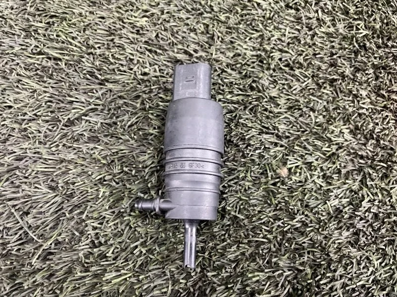 Насос омывателя BMW X5 2004 67128362154 E53 N62B44