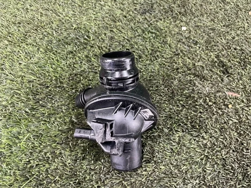 Термостат BMW 5GT 2012 11538671516 F07 N55B30