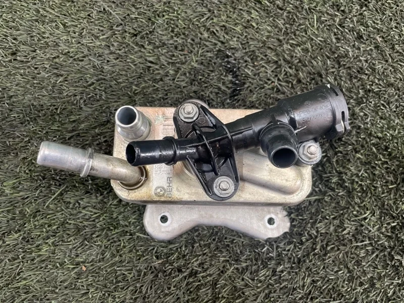 Радиатор масляный BMW X5 2012 17217800408 E70 N57D30