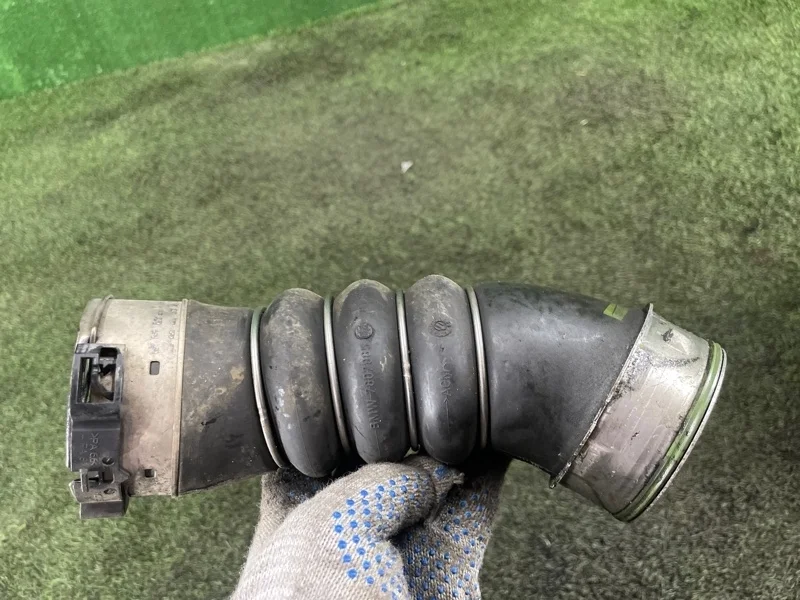 Патрубок интеркулера Bmw X5 2012 11617807985 E70 N57D30