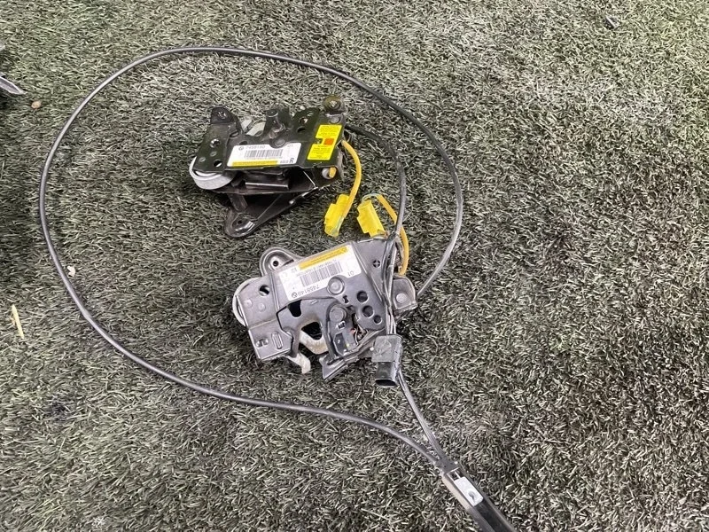 Замок капота Bmw 5 2015 7458149 F10 N55B30, передний левый