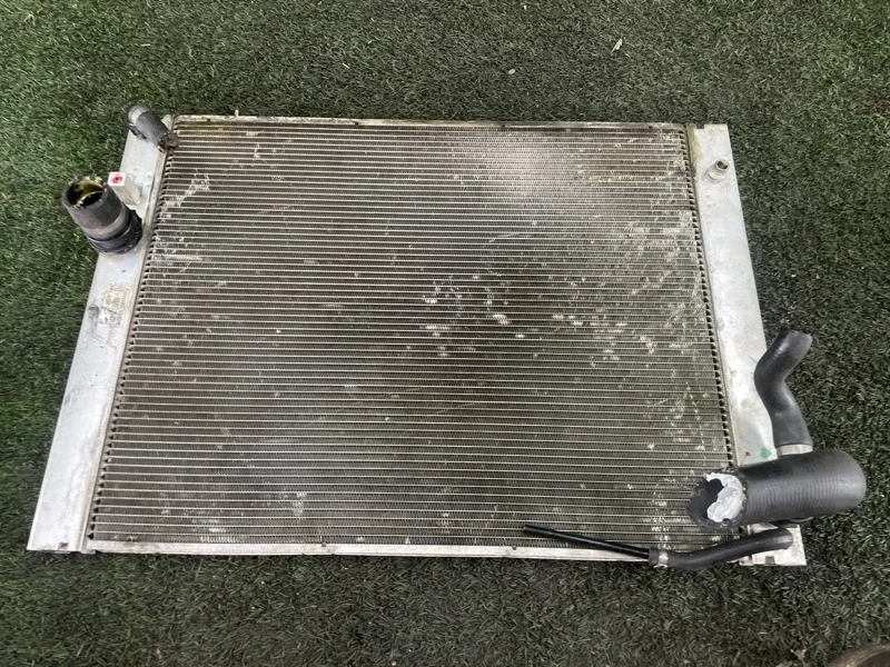 Радиатор охлаждения двигателя BMW 5 2008 17117534914 E60 N52B30