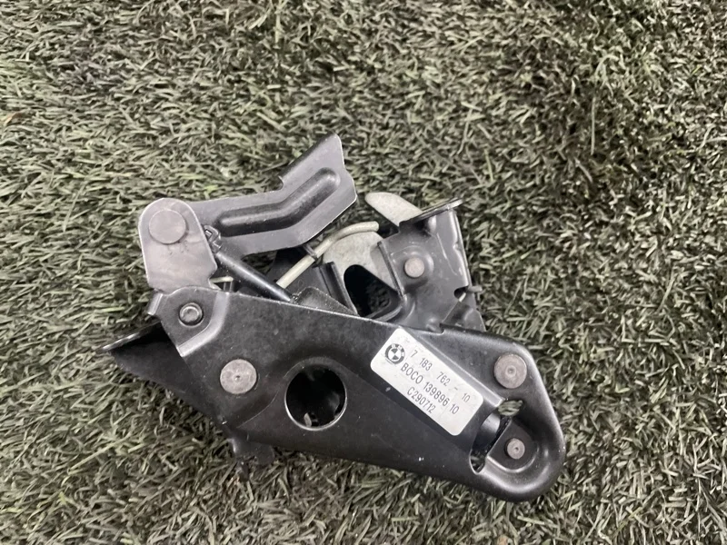 Замок капота Bmw 5Gt 2012 51237183762 F07 N55B30, правый