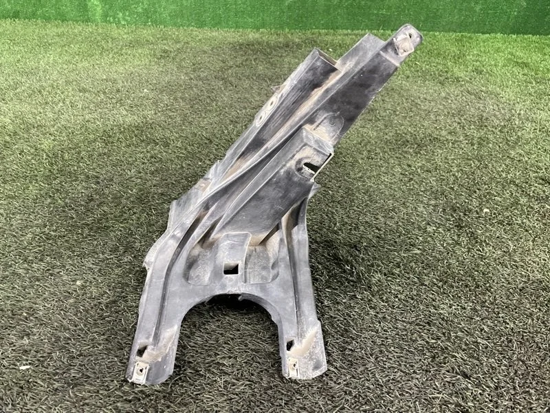 Кронштейн фары Bmw X5 2009 51657157984 E70 N52B30, передний правый