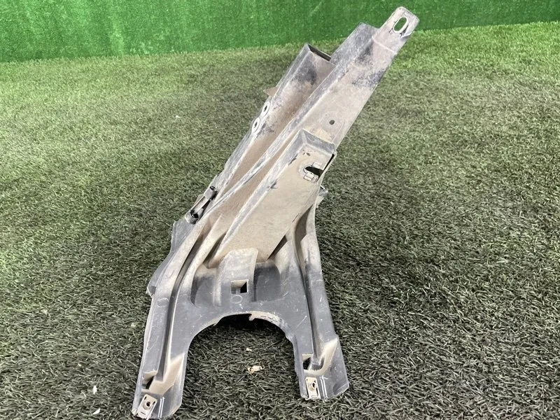 Кронштейн фары Bmw X5 2009 51657157984 E70 N52B30, передний правый