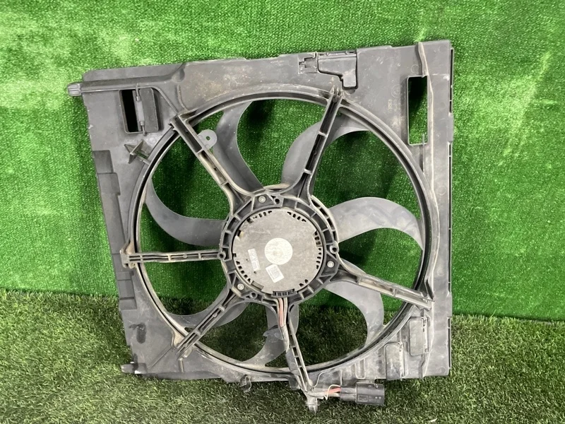 Вентилятор охлаждения радиатора BMW X5 2009 5605711 E70 N52B30
