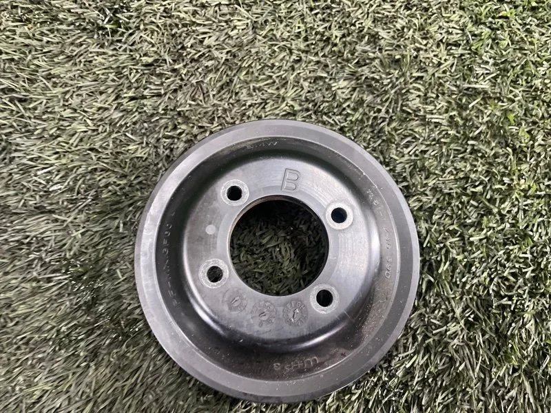 Шкив помпы BMW 5 2004 E60