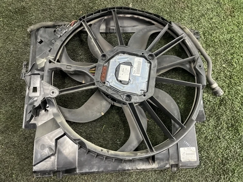 Вентилятор охлаждения радиатора BMW X1 2012 E84