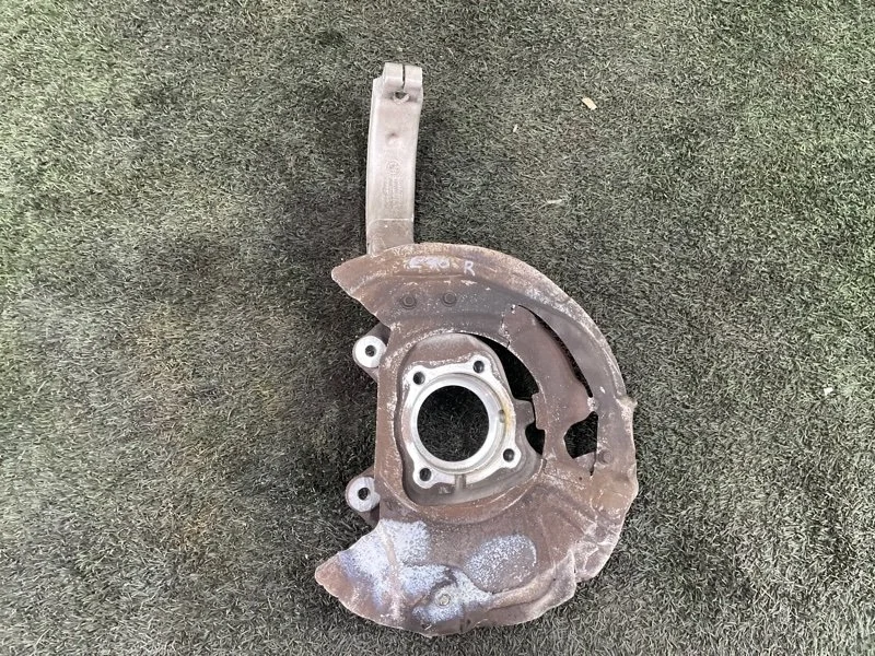 Кулак поворотный BMW X5 2009 31216773784 E70 N52B30, передний правый