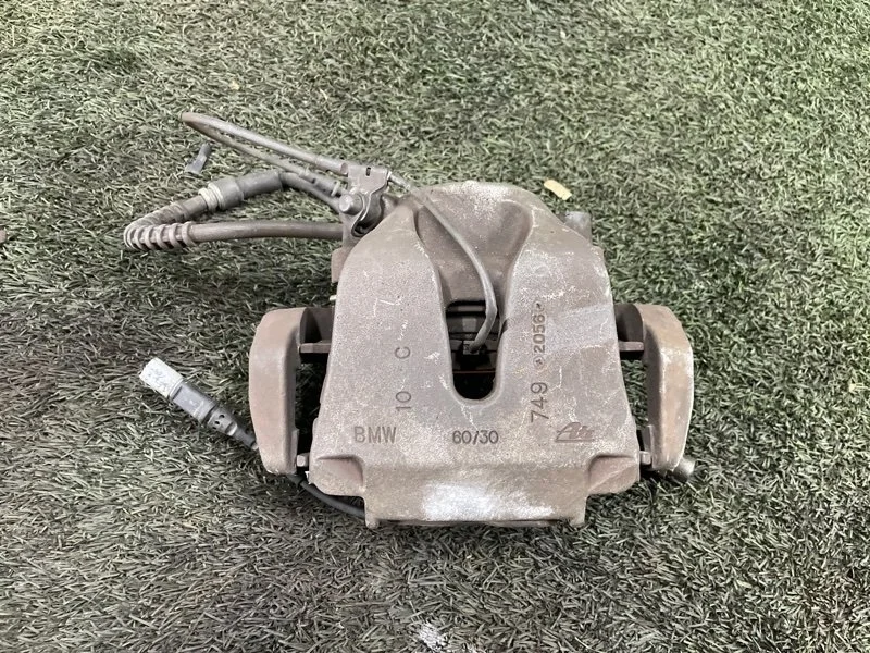 Суппорт тормозной BMW X5 2009 34116776783 E70 N52B30, передний левый