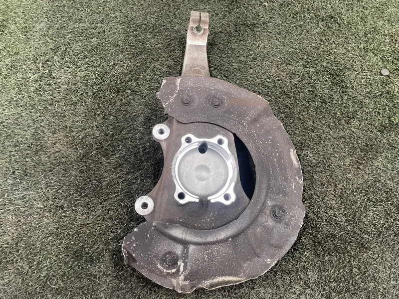 Кулак поворотный Bmw 5Gt 2012 31216775768 F07 N55B30, передний правый