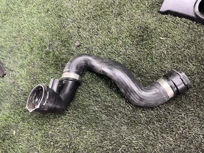 Патрубок системы охлаждения BMW X3 2004 E83