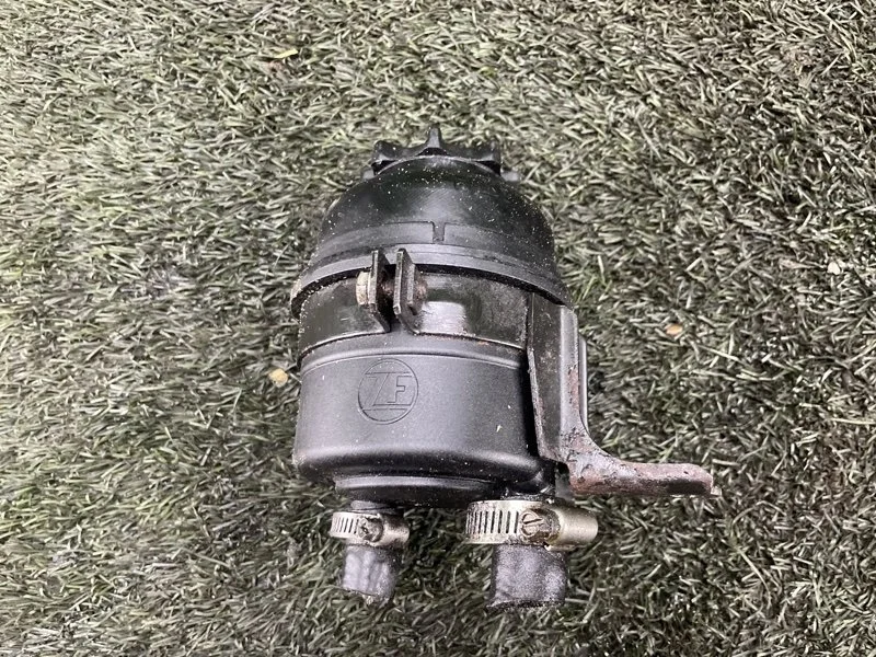 Бачок гидроусилителя руля BMW 5 2004 E60