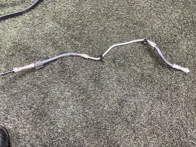 Трубка топливная BMW 3 2010 e90