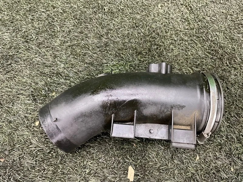 Патрубок интеркулера BMW X5 2012 13717583714 E70 N55B30