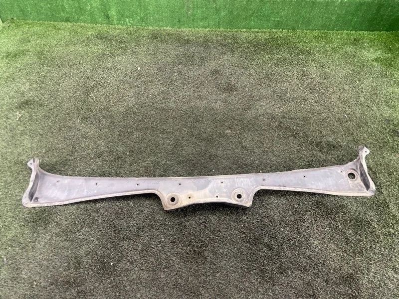 Жабо лобового BMW 6 2005 51717008922 E63 N62B48