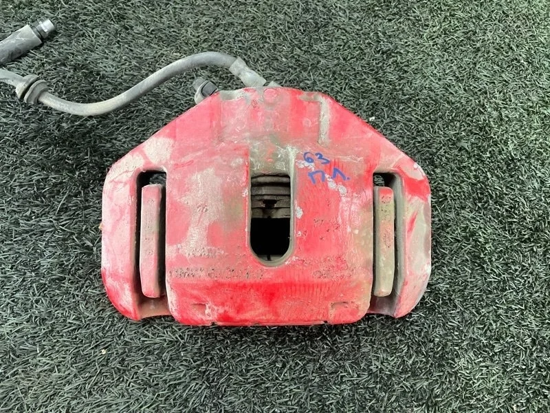 Суппорт тормозной BMW 6 2005 34116768067 E63 N62B48, передний левый