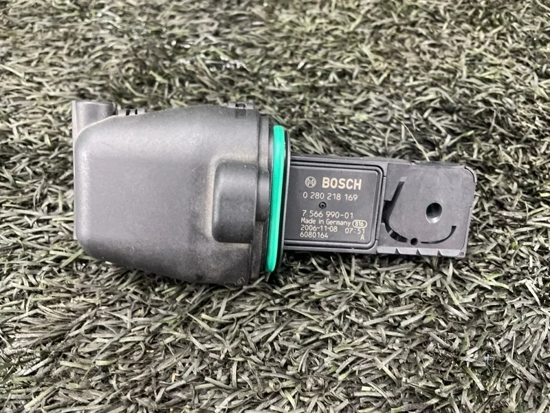 Датчик массового расхода воздуха Bmw 6 2005 13627566990 E63 N62B48