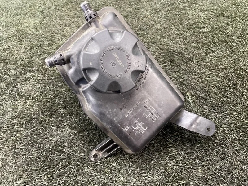 Бачок расширительный BMW 6 2005 7521189 E63 N62B48