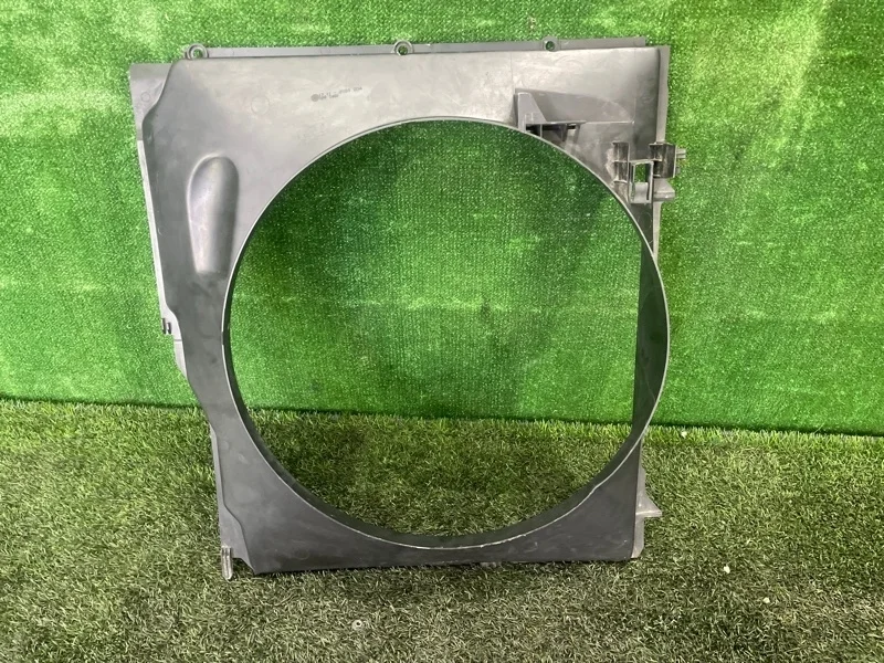 Диффузор радиатора Bmw X5 2005 17117801204 E53 M57D30