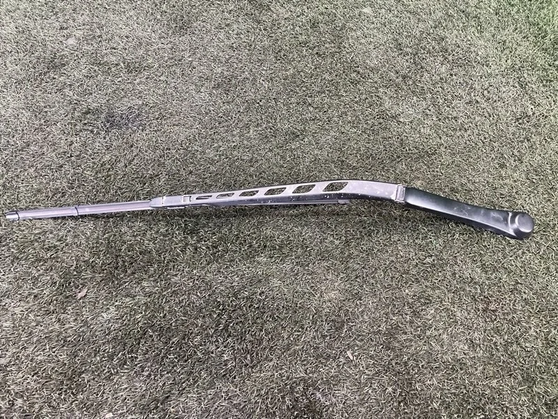 Поводок дворника BMW 6 2005 61617035099 E63 N62B48, передний левый