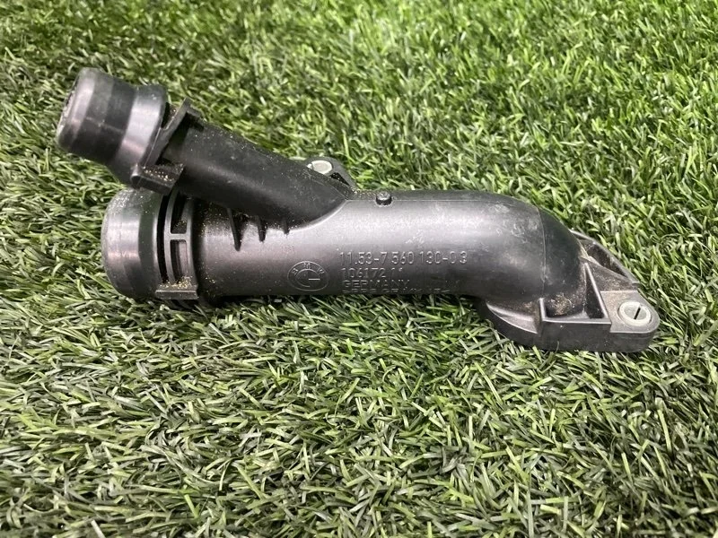 Патрубок системы охлаждения BMW 3 2007 e90