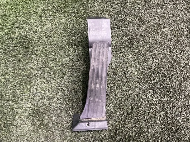 Педаль газа BMW X3 2009 E83