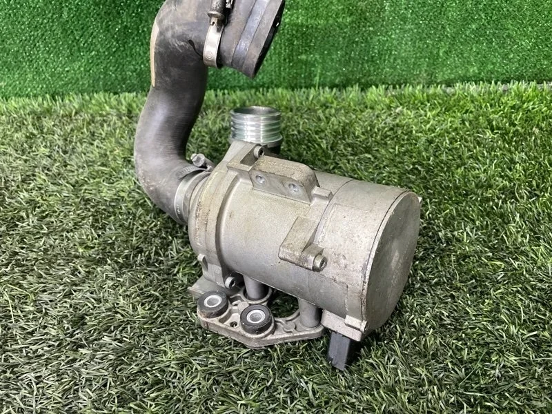 Помпа BMW X3 2013 F25