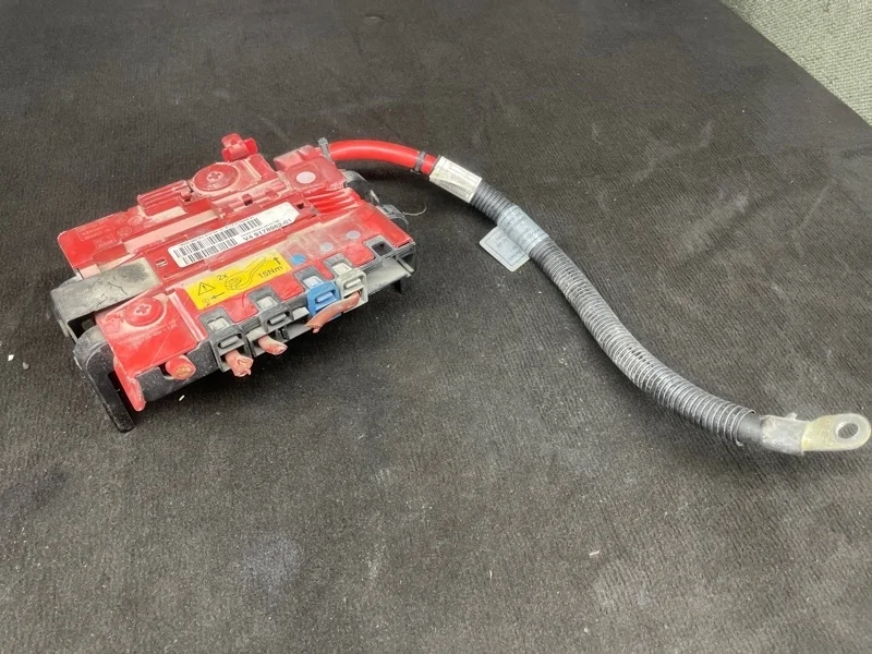 Плюсовая клемма АКБ BMW X6 2010 61129217004 E71 N54B30