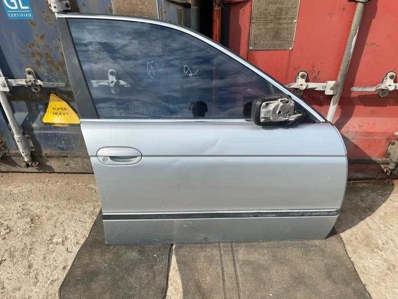 Дверь BMW 5 41518216818 E39, передняя правая