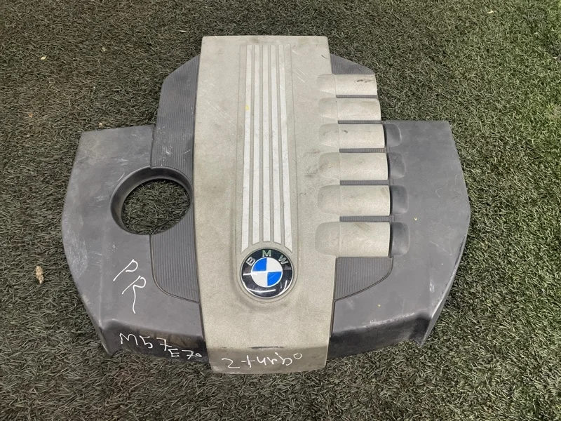 Декоративная крышка двигателя BMW X5 2009 11147798374 E70 M57D30