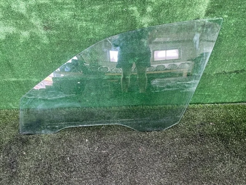 Стекло двери BMW 5 51328159169 E39, переднее левое