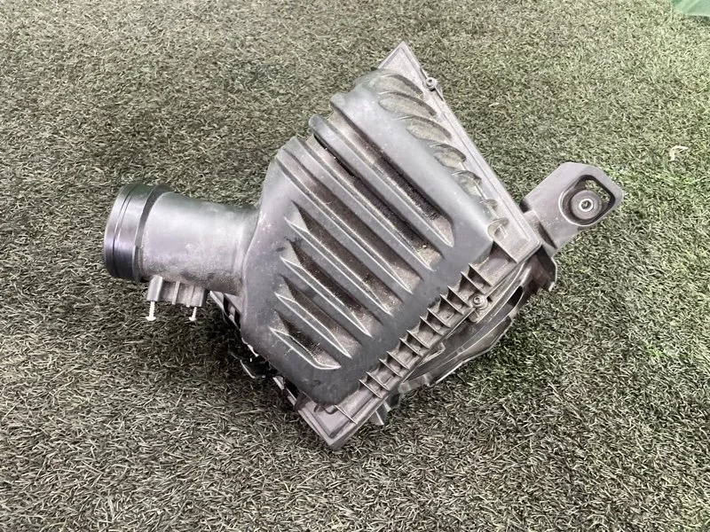 Корпус воздушного фильтра BMW 2 2015 13718513916 F45 B47D20