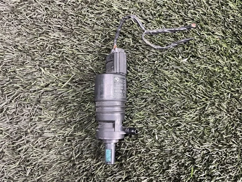 Насос омывателя BMW 3 2010 67127302589 E90 N46B20BD