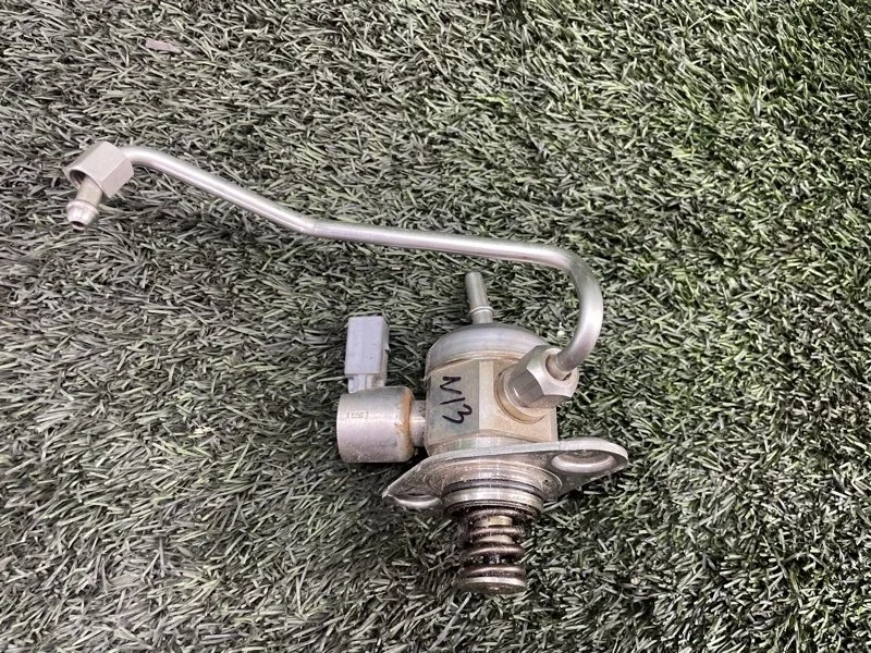 Топливный насос высокого давления BMW 1 F20