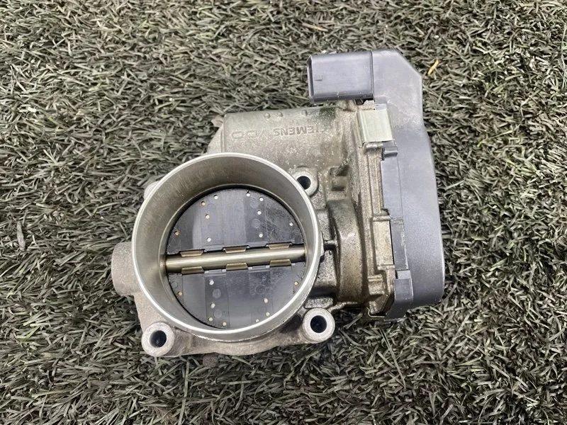 Дроссельная заслонка Bmw X5 2012 13547555944 E70 N63B44