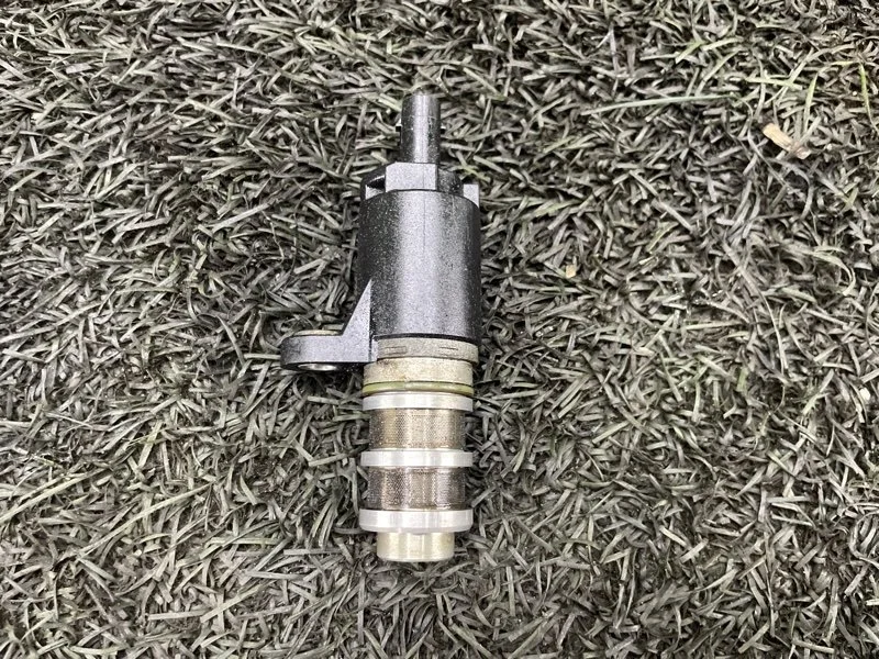 Клапан электромагнитный Bmw 5 2013 11417622768 F10 N20B20