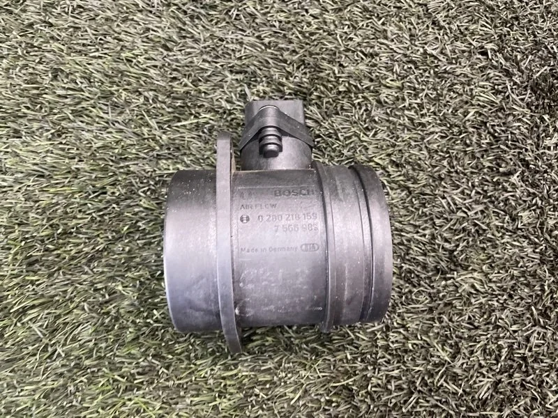 Датчик массового расхода воздуха BMW 1 13627566989 E87