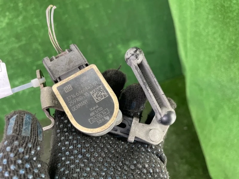 Датчик высоты дорожного просвета Bmw 5 2016 37146860843 F10 N20B20