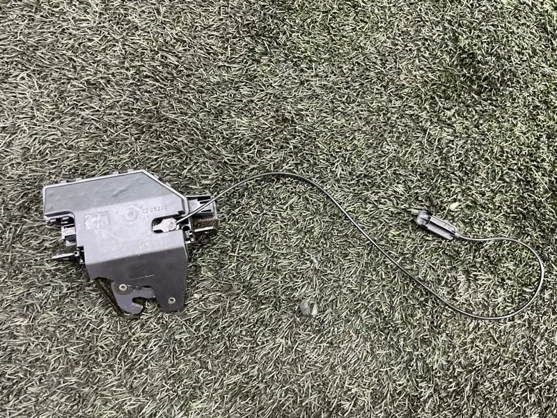 Замок багажника BMW 1 51248196401 E87