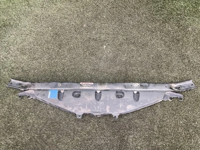 Планка радиатора Bmw 5Gt 51647183851 F07