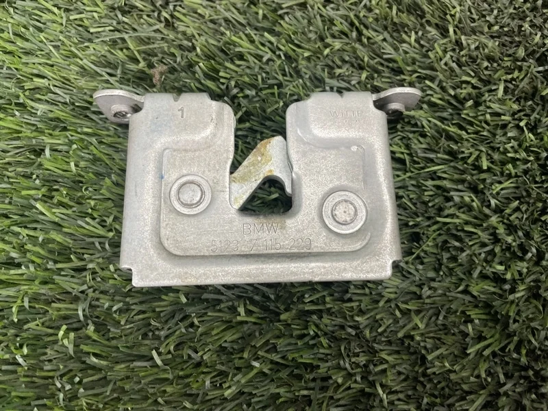 Замок капота BMW 1 51237115229 E87