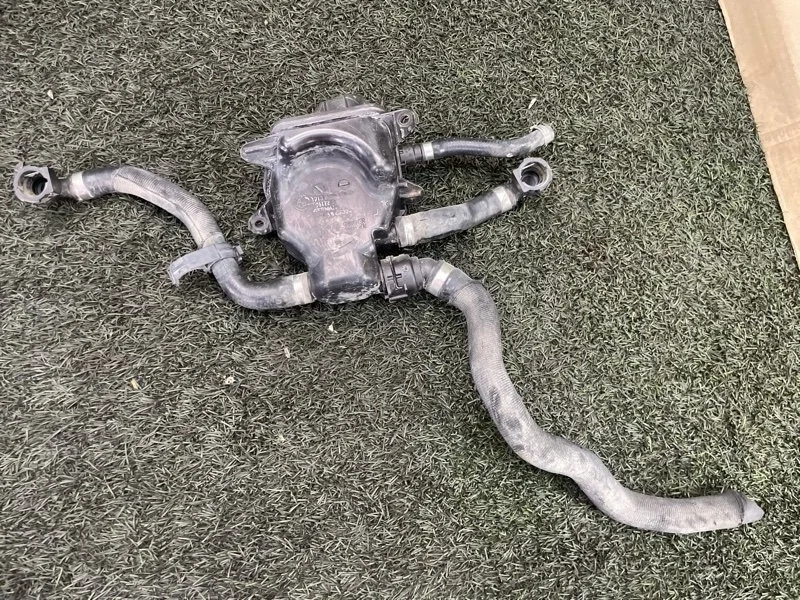 Бачок расширительный BMW X5 2012 17137575578 E70 N63B44