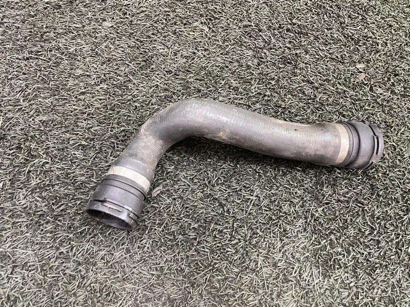 Патрубок системы охлаждения Bmw X5 2005 11537788266 E53 M57D30, правый