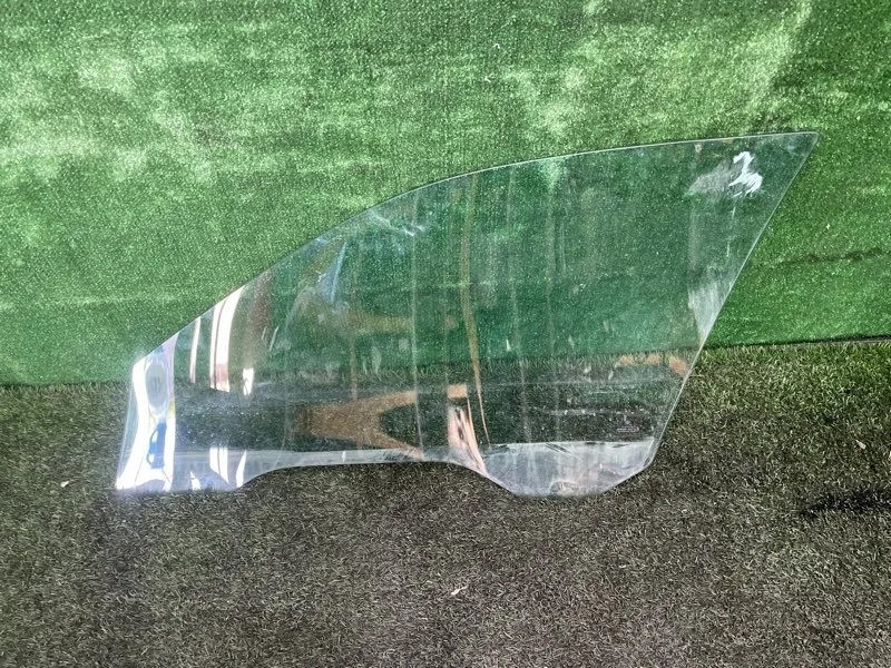 Стекло двери BMW 5 51328159170 E39, переднее правое