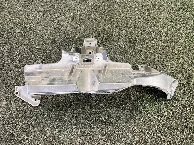 Кронштейн фары BMW X3 51113414310 E83 N47D20, правый