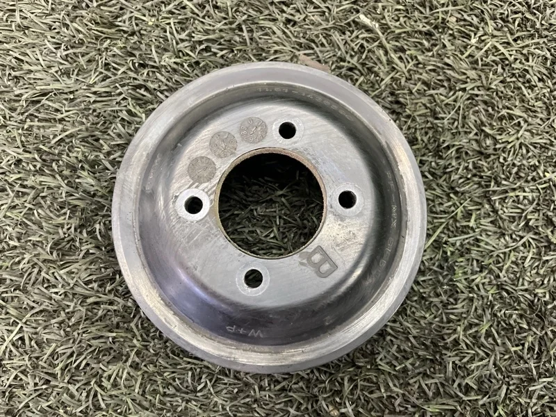 Шкив помпы BMW X5 2001 E53