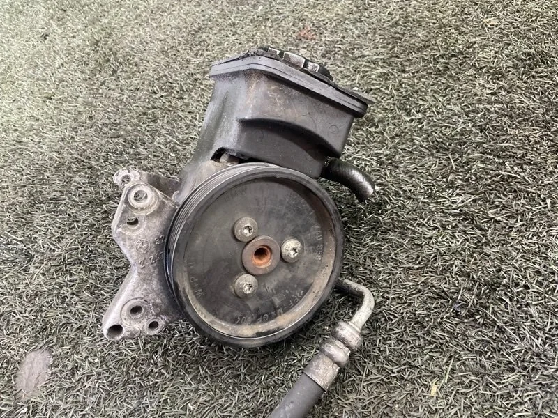 Насос гидроусилителя руля BMW X3 E83